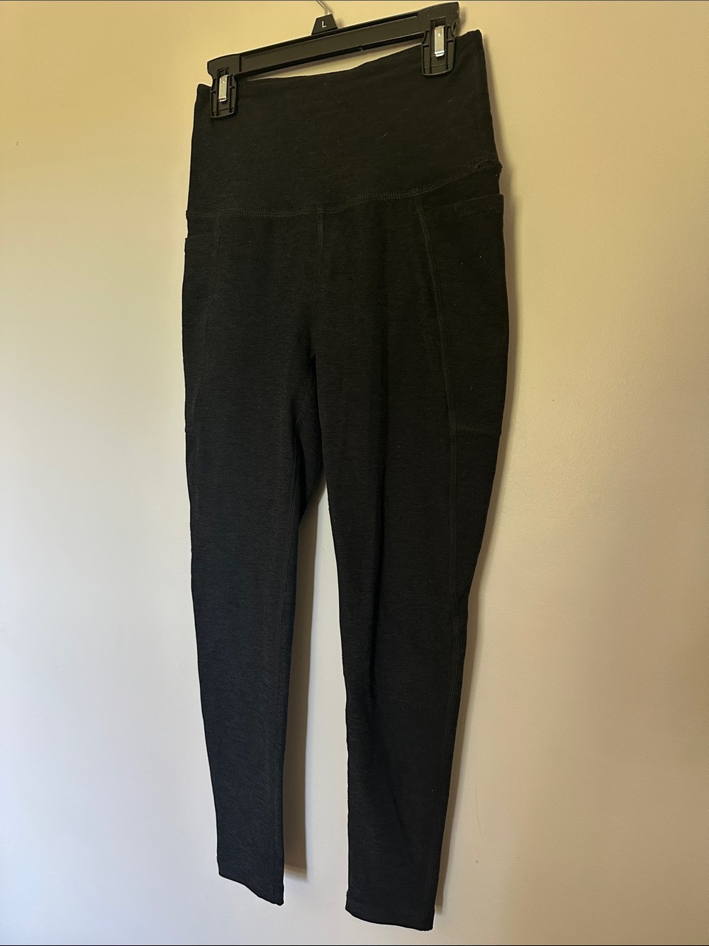 Beyond Yoga women’s  charcoal High-Waist Leggings